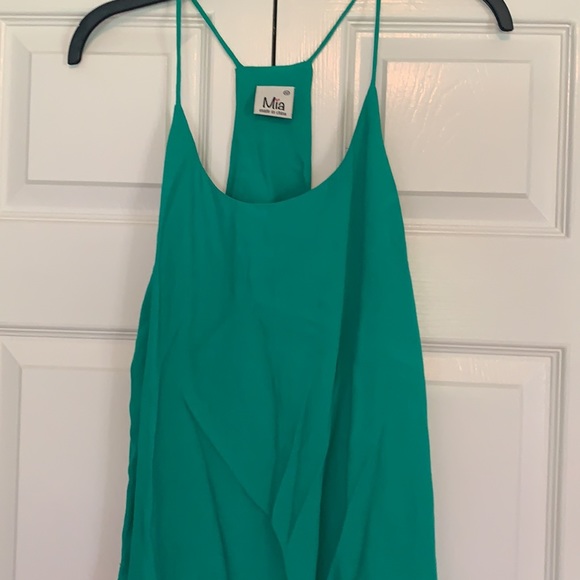Green tank top - Picture 2 of 3